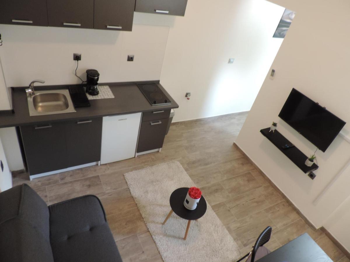 Apartment Carla Split Buitenkant foto