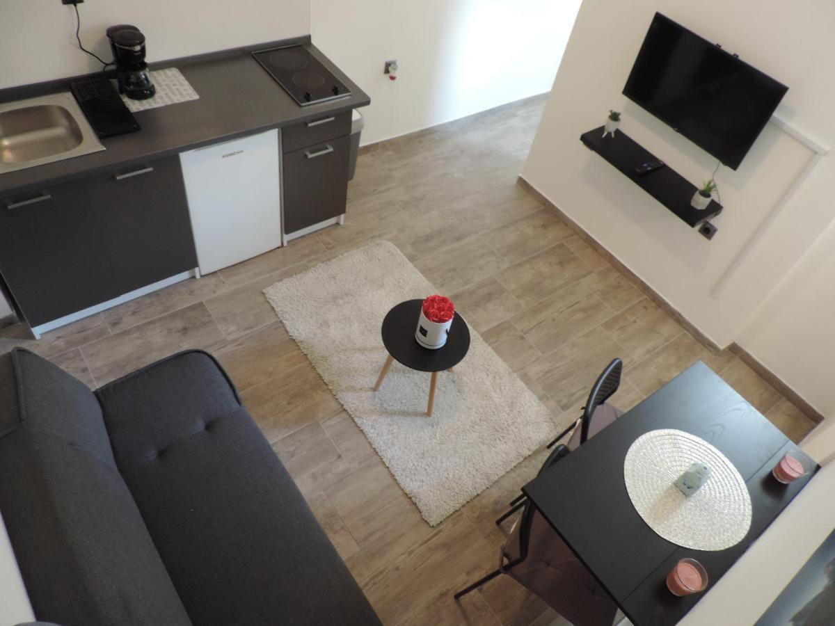 Apartment Carla Split Buitenkant foto