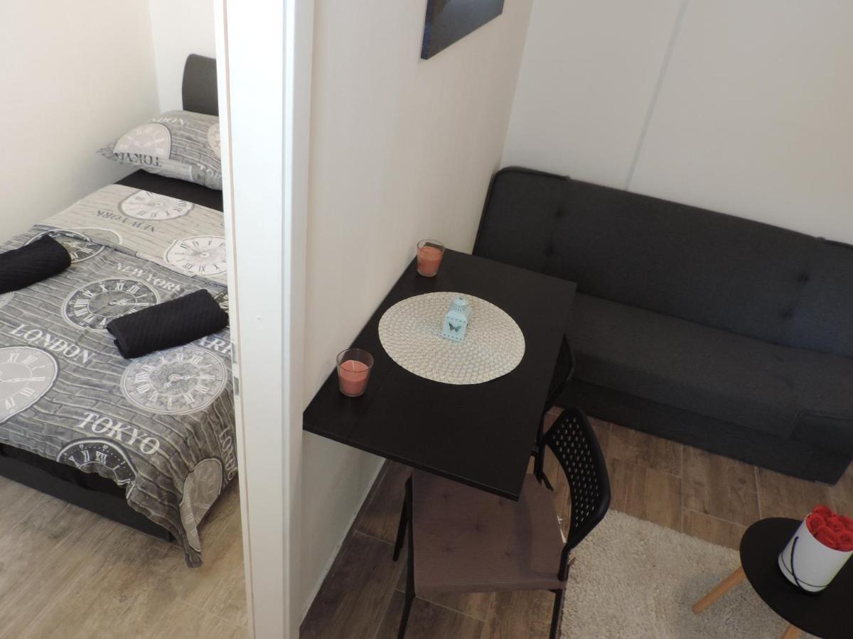 Apartment Carla Split Buitenkant foto